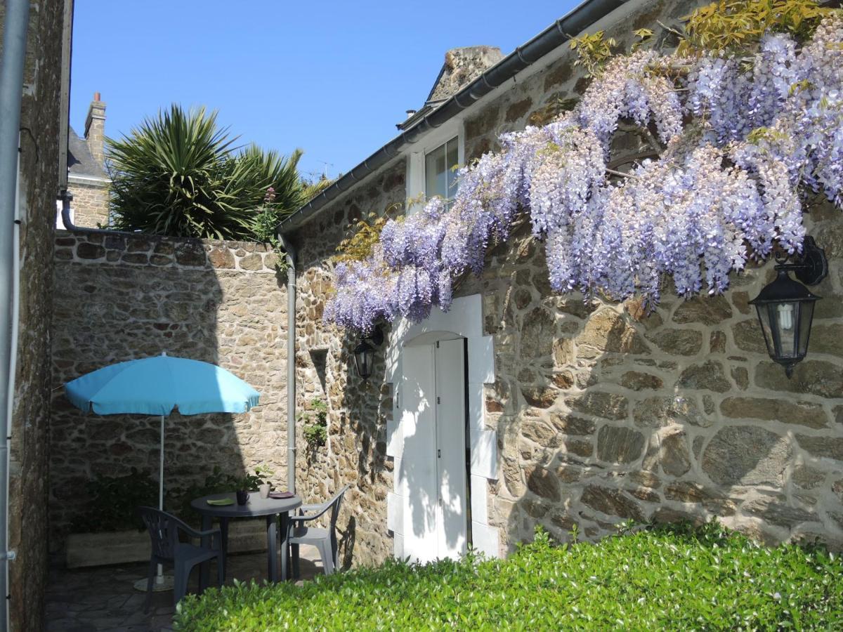 Clos De La Fontaine Dinard Exterior photo