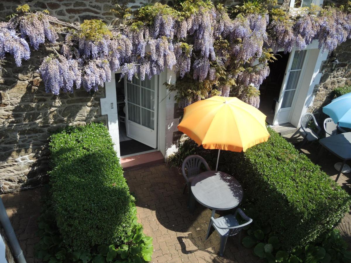 Clos De La Fontaine Dinard Exterior photo