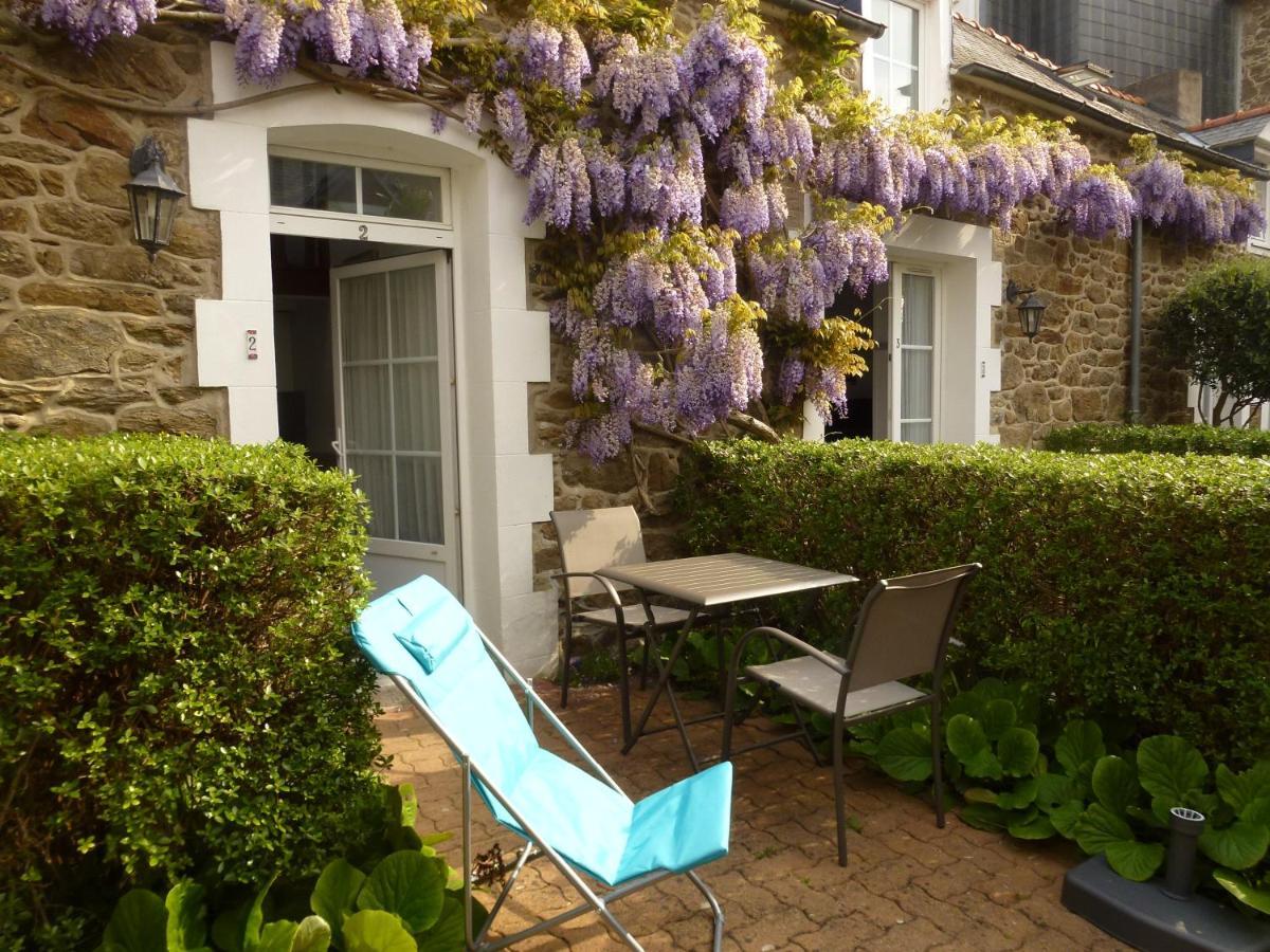 Clos De La Fontaine Dinard Exterior photo